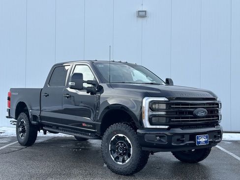 New 2026 Ford F350 Platinum w/ Tremor Off-Road Package image 6