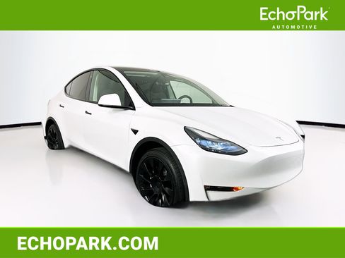 Used 2023 Tesla Model Y Long Range image 1