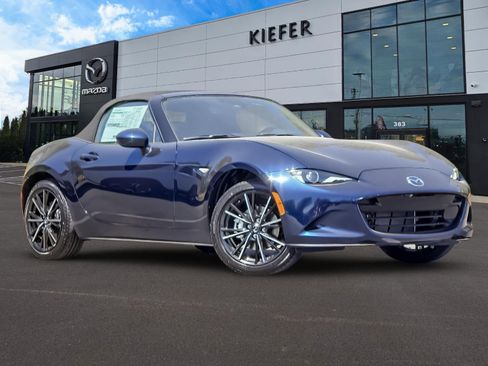 New 2025 MAZDA MX-5 Miata Grand Touring w/ Weather Package image 2