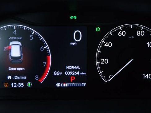 Used 2025 Honda Pilot Touring image 28
