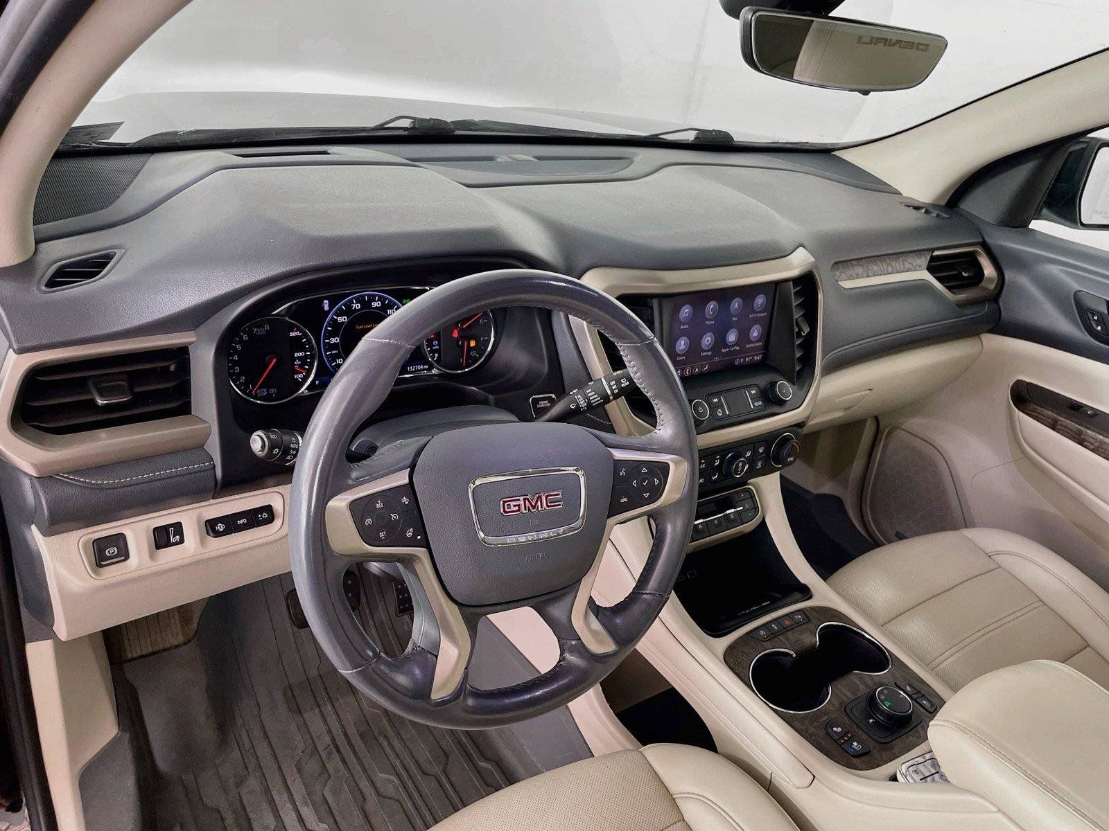 Used 2021 GMC Acadia Denali w/ Denali Technology Package FWD image 13