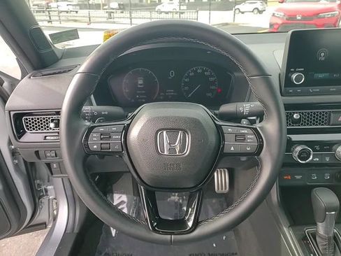 Used 2025 Honda Civic Sport image 17