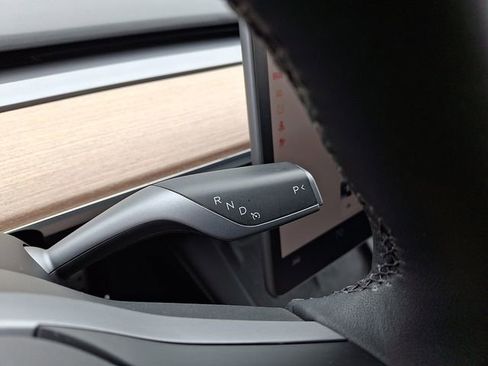 Used 2023 Tesla Model 3 Standard Range RWD image 16