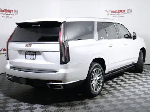 Used 2021 Cadillac Escalade ESV Premium Luxury w/ Driver Assist Tech Package image 9
