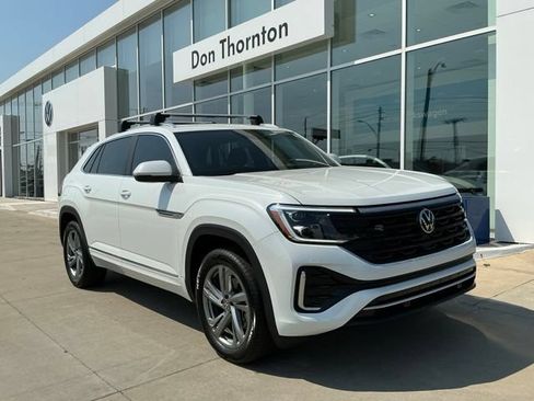 Certified 2024 Volkswagen Atlas Cross Sport SEL R-Line AWD/4WD image 1
