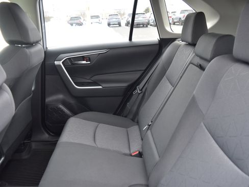 Used 2022 Toyota RAV4 XLE w/ Convenience Package image 26