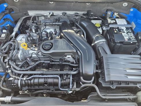 Used 2024 Volkswagen Taos SEL image 26