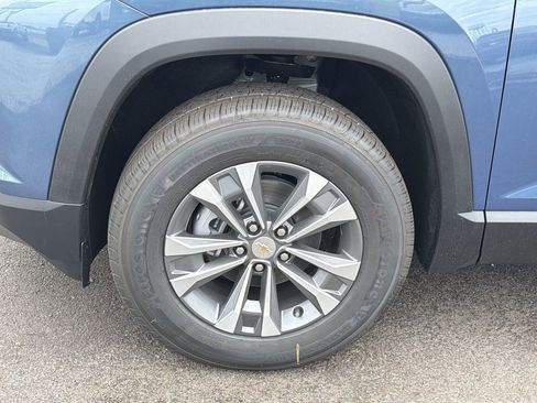 New 2026 Chevrolet Equinox LT w/ Convenience Package II FWD image 23