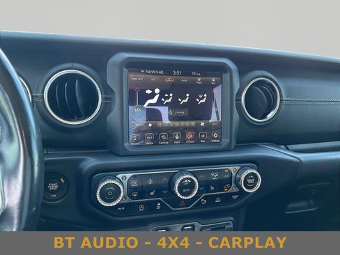 Used 2020 Jeep Gladiator Overland AWD/4WD image 10