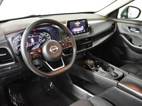 Used 2022 Nissan Rogue SV AWD/4WD image 11