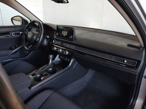 Used 2022 Honda Civic EX image 10
