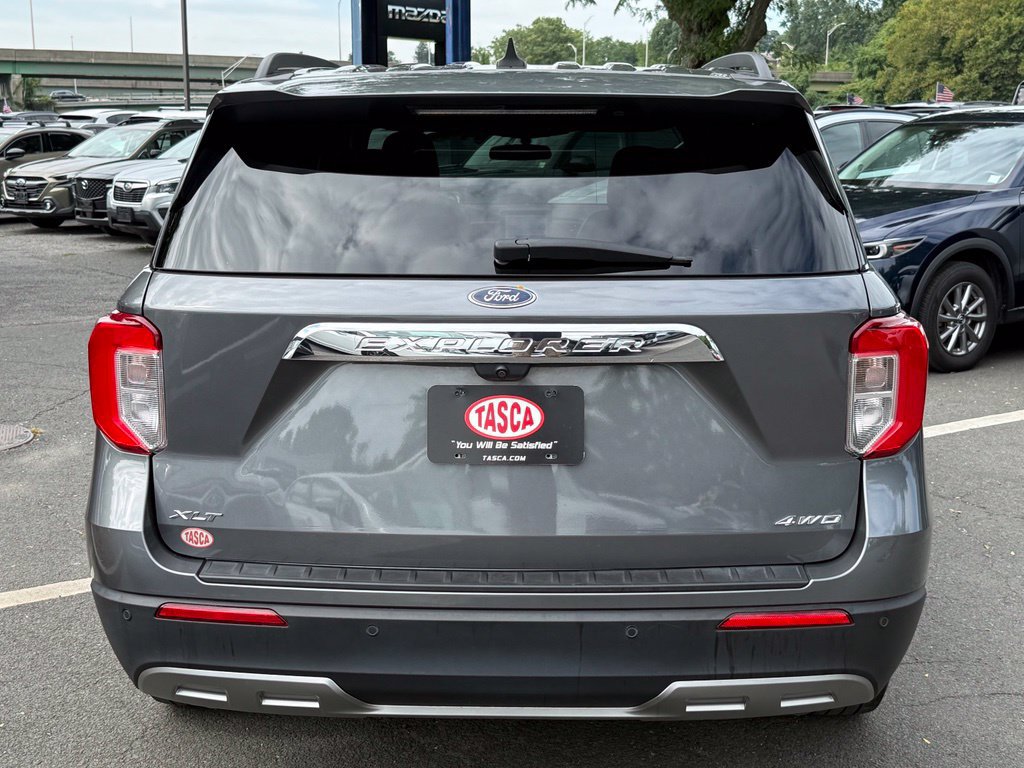 Used 2023 Ford Explorer XLT w/ Equipment Group 202A AWD/4WD image 7