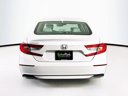 Used 2019 Honda Accord LX image 7