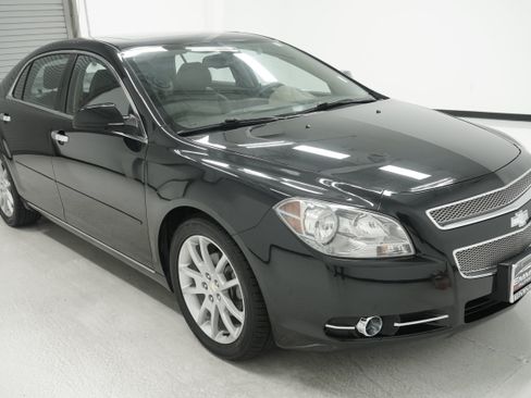 Used 2012 Chevrolet Malibu LTZ FWD image 3