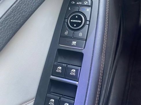 Used 2018 Genesis G80 3.3T Sport AWD/4WD image 18