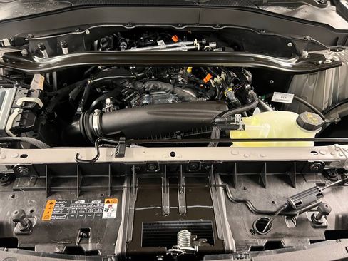 New 2026 Ford Explorer ST-Line w/ ST-Line Street Pack image 37