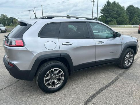 Used 2020 Jeep Cherokee Trailhawk AWD/4WD image 4