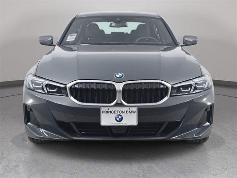 Used 2025 BMW 330i xDrive Sedan w/ Premium Package image 3