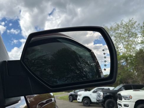 Used 2016 GMC Sierra 1500 Denali w/ Enhanced Driver Alert Package image 21