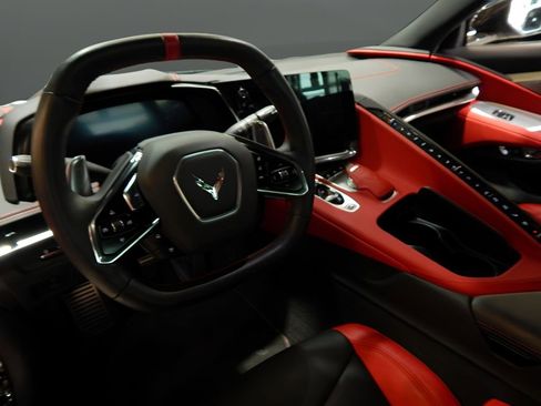 Used 2021 Chevrolet Corvette Stingray Preferred Cpe w/ Z51 Performance Package image 14