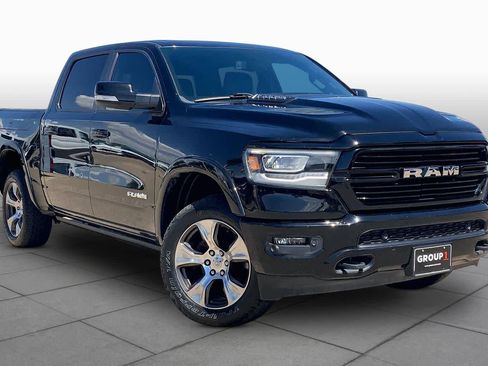 Used 2019 RAM 1500 Laramie AWD/4WD image 3