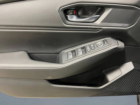 Used 2025 Honda Accord Sport image 15