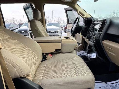 Used 2016 Ford F150 XLT w/ Equipment Group 302A Luxury image 23