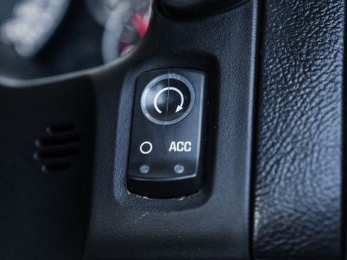 Used 2006 Chevrolet Corvette Convertible w/ Preferred Equipment Group image 69