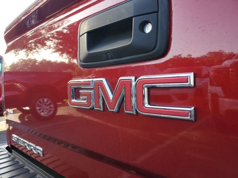 Used 2018 GMC Sierra 1500 SLT AWD/4WD image 6