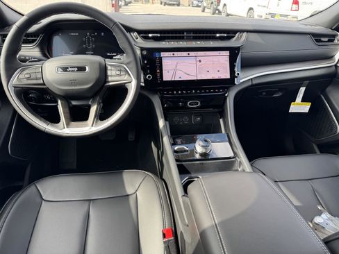 New 2026 Jeep Grand Cherokee L Limited AWD/4WD image 15