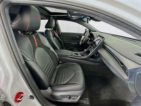 Used 2021 Toyota Avalon TRD image 28