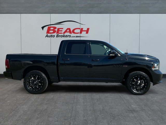 Used 2016 RAM 1500 Sport w/ Black Ram 1500 Sport Group AWD/4WD image 9