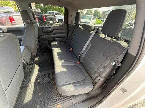 Used 2022 Chevrolet Silverado 1500 LT AWD/4WD image 25