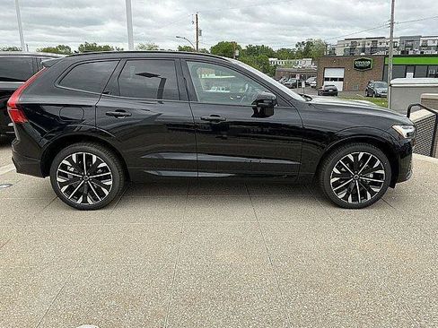 New 2026 Volvo XC60 B5 Ultra w/ Protection Package Premier AWD/4WD image 7