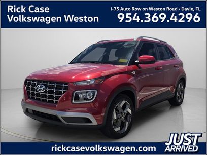Used 2022 Hyundai Venue Limited w/ Cargo Package