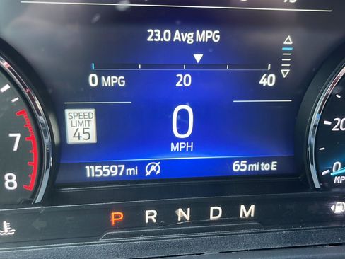 Used 2021 Ford Explorer Limited w/ Equipment Group 301A AWD/4WD image 10