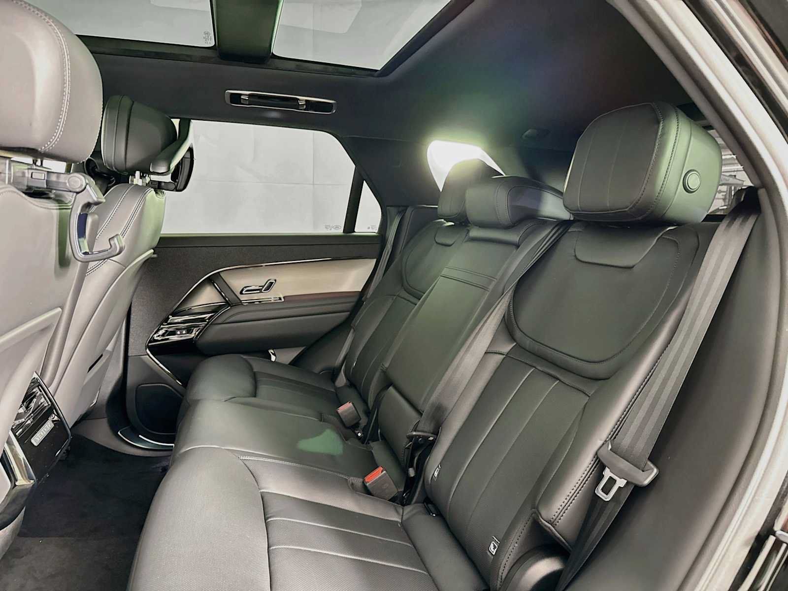 New 2026 Land Rover Range Rover Sport Dynamic SE AWD/4WD image 20