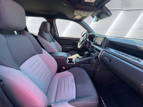 Used 2024 Toyota Tacoma TRD Sport image 13