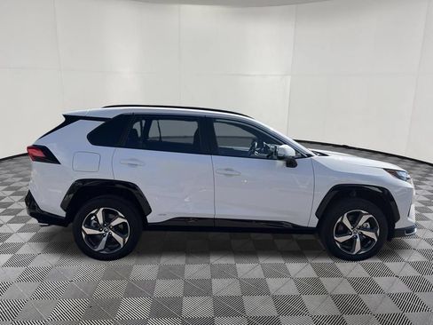 Used 2025 Toyota RAV4 SE AWD/4WD image 11