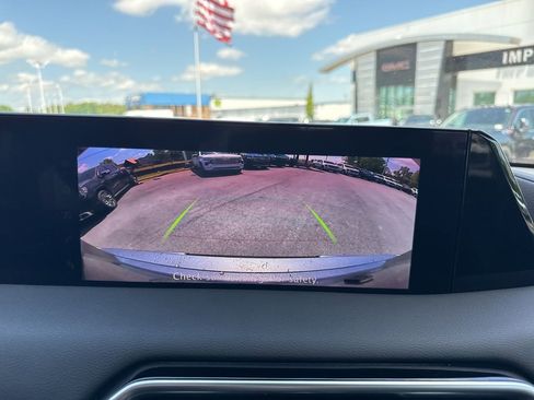 Used 2025 Nissan Armada SV AWD/4WD image 21