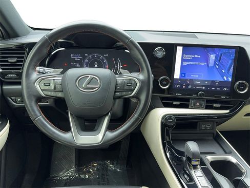 Used 2024 Lexus NX 250 250 NAV,CAM,SUNROOF,HTD STS,BL image 17