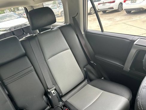 Used 2021 Toyota 4Runner SR5 Premium w/ Moonroof Package RWD image 13