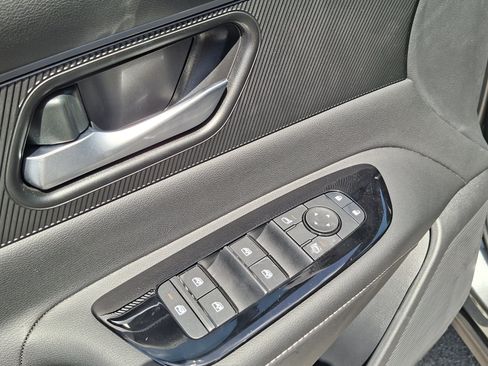 New 2026 Nissan Murano SV AWD/4WD image 12