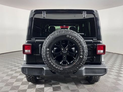 Used 2023 Jeep Wrangler Willys image 9