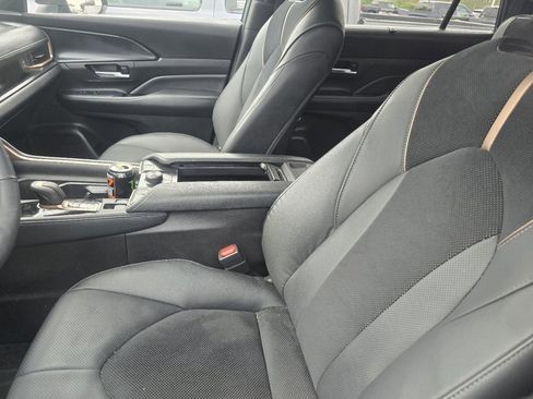 Certified 2025 Toyota Grand Highlander AWD Hybrid image 20