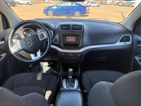 Used 2018 Dodge Journey SE w/ Connectivity Group image 46