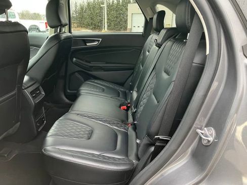 Used 2024 Ford Edge Titanium image 20