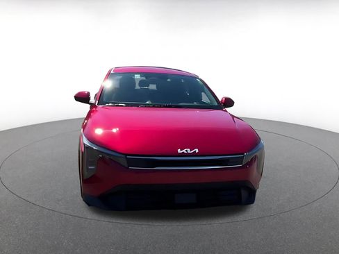 Used 2025 Kia K4 LXS image 3