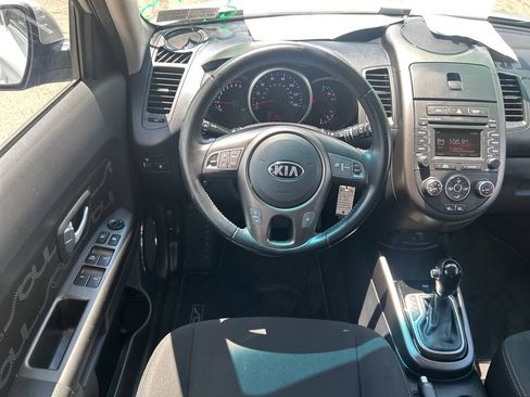 Used 2013 Kia Soul + w/ Audio Pkg FWD image 35