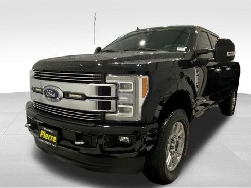 Used 2019 Ford F350 Limited image 1
